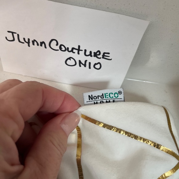 NEW Modern Gold trim Throw Pillow cover, NEW pillow case gold accent - Picture 3 of 7